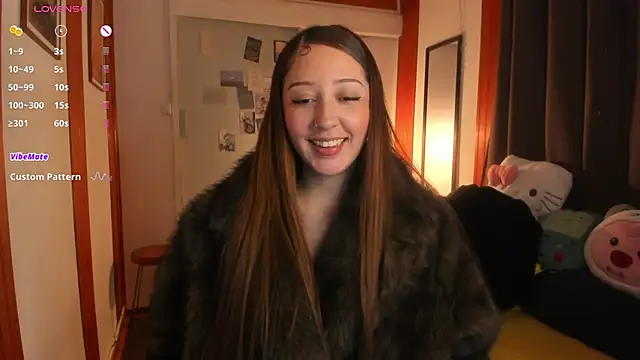 Snapshot of HeyTati chatting on 05/26/26, 12:28 HeyTati online show from 05/26/26, 12:28