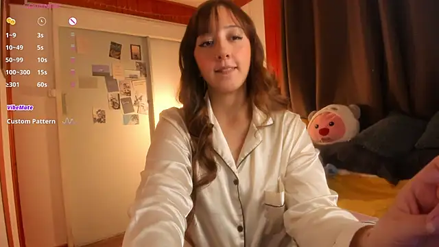 Snapshot of HeyTati chatting on 06/09/26, 01:06 HeyTati online show from 06/09/26, 01:06