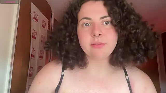 Snapshot of RaspberryTommyFTM chatting on 09/30/25, 03:50 RaspberryTommyFTM online show from 09/30/25, 03:50