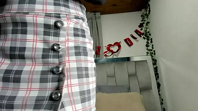 Naia x online show from 02/19/25, 12:44