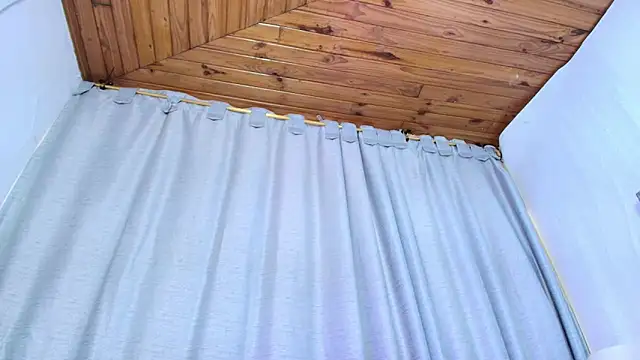 Naia x online show from 03/28/26, 07:46