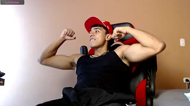 Snapshot of karlgiles_ chatting on 01/24/25, 06:14 karlgiles online show from 01/24/25, 06:14