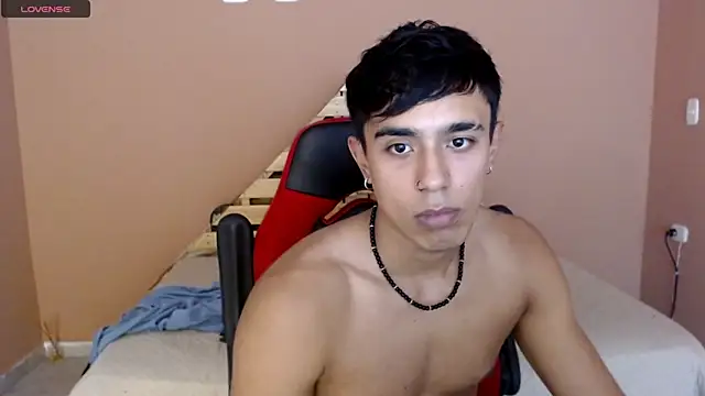 Snapshot of karlgiles_ chatting on 03/03/25, 07:06 karlgiles online show from 03/03/25, 07:06