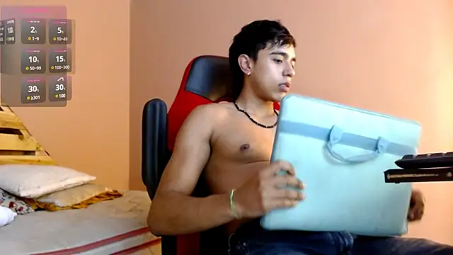 Snapshot of karlgiles_ chatting on 03/14/25, 06:39 karlgiles online show from 03/14/25, 06:39