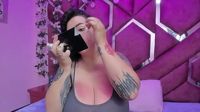 Victoria Rossy online show from 02/24/26, 08:18