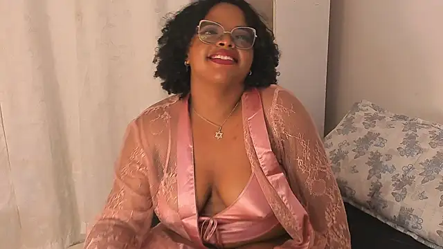 Snapshot of conielaurenth chatting on 11/14/25, 06:56 conielaurenth online show from 11/14/25, 06:56