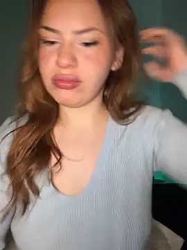 AgnesCampp online show from 09/15/25, 10:21