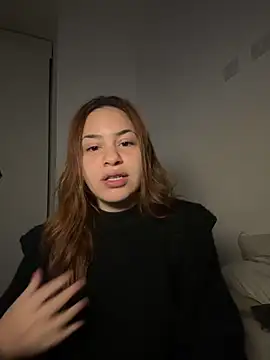 AgnesCampp online show from 09/26/25, 12:14