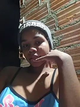 Snapshot of Luciia_cute chatting on 03/31/26, 03:08 Luciia cute online show from 03/31/26, 03:08