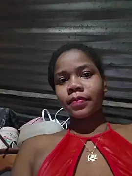 Snapshot of Luciia_cute chatting on 05/13/26, 01:03 Luciia cute online show from 05/13/26, 01:03