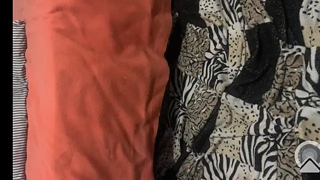 Snapshot of melaniie_7 chatting on 03/09/25, 05:11 melaniie 7 online show from 03/09/25, 05:11