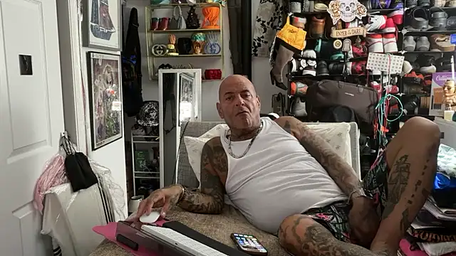 joeytatts66 online show from 02/17/26, 03:14