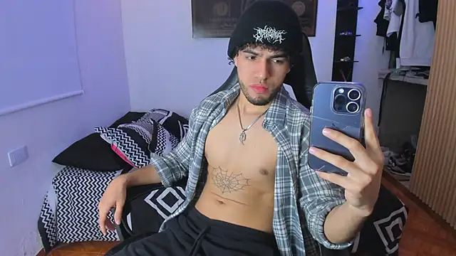 Snapshot of daddy_jhons chatting on 03/18/26, 07:06 daddy jhons online show from 03/18/26, 07:06