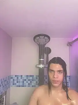 Snapshot of MIA_YOURHOTTIE chatting on 12/15/24, 09:31 MIA YOURHOTTIE online show from 12/15/24, 09:31