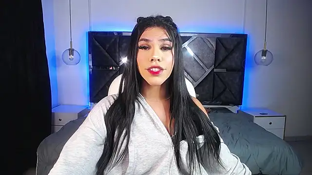 Snapshot of MIA_YOURHOTTIE chatting on 01/30/25, 02:06 MIA YOURHOTTIE online show from 01/30/25, 02:06