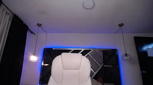 Snapshot of MIA_YOURHOTTIE chatting on 02/04/25, 06:46 MIA YOURHOTTIE online show from 02/04/25, 06:46