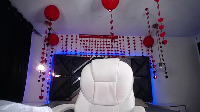 Snapshot of MIA_YOURHOTTIE chatting on 02/07/25, 02:19 MIA YOURHOTTIE online show from 02/07/25, 02:19