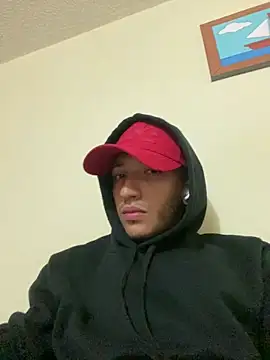 kmilo2405 online show from 04/11/26, 07:24