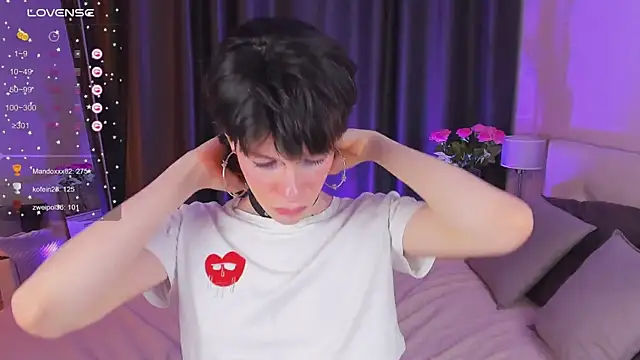 Snapshot of Kolette_Gray chatting on 03/02/25, 02:32 Kolette Gray online show from 03/02/25, 02:32