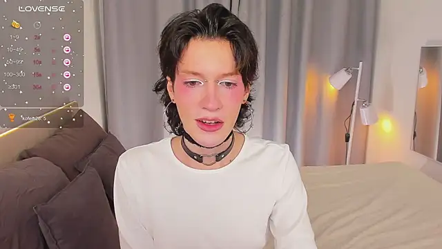 Snapshot of Kolette_Gray chatting on 03/09/25, 10:30 Kolette Gray online show from 03/09/25, 10:30