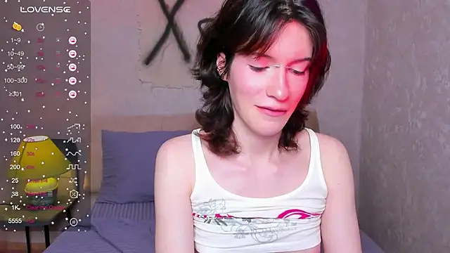 Kolette Gray online show from 11/18/25, 03:49