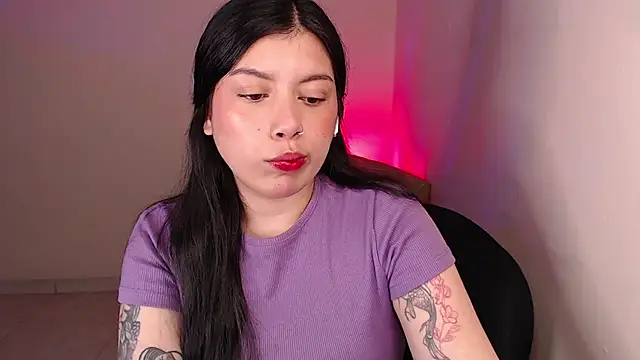 Snapshot of iam_emy chatting on 03/12/26, 04:18 iam emy online show from 03/12/26, 04:18