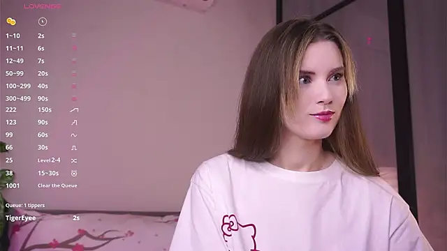 LoraDevon online show from 11/03/25, 04:08