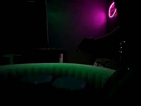 Spunwhiteboy1992 online show from 12/15/25, 10:19