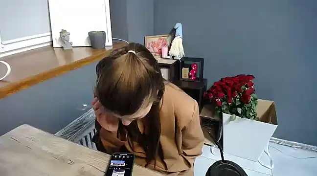 felicity gold online show from 02/18/25, 07:32