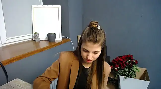 felicity gold online show from 02/24/25, 10:37