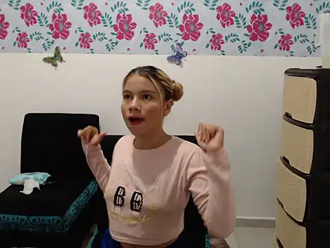 Naomi991 online show from 01/03/25, 08:11