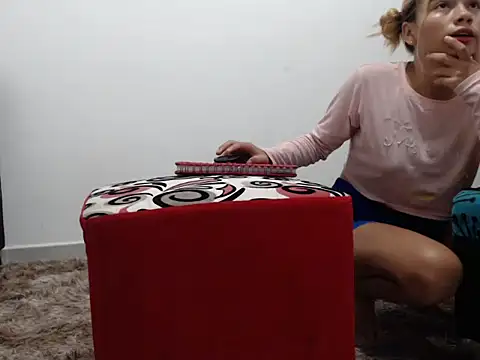 Naomi991 online show from 01/10/25, 09:53