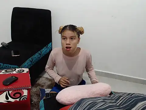 Naomi991 online show from 02/07/25, 03:52