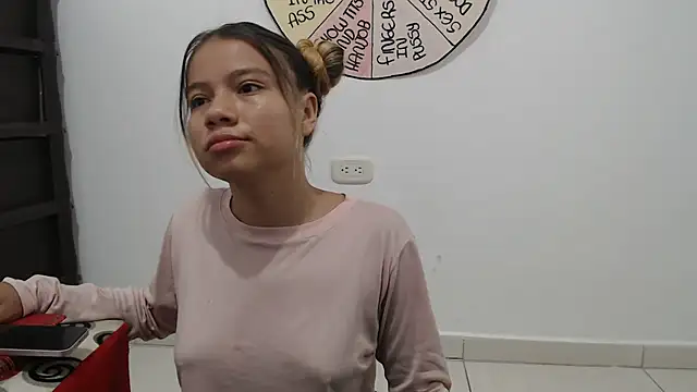 Naomi991 online show from 09/15/25, 09:26