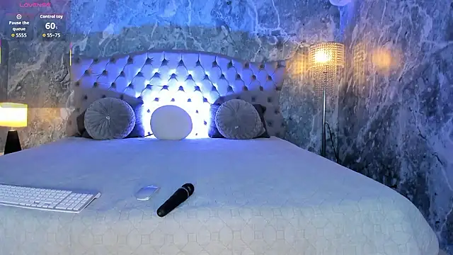 Belliinda 21 online show from 01/17/26, 04:54