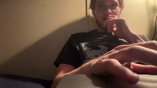 Snapshot of anomalies_ig chatting on 12/18/25, 06:52 anomalies ig online show from 12/18/25, 06:52