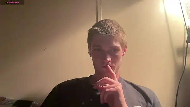 Snapshot of anomalies_ig chatting on 04/03/26, 03:48 anomalies ig online show from 04/03/26, 03:48