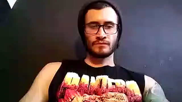 Snapshot of Loggan_donnelly chatting on 10/18/25, 07:14 Loggan donnelly online show from 10/18/25, 07:14