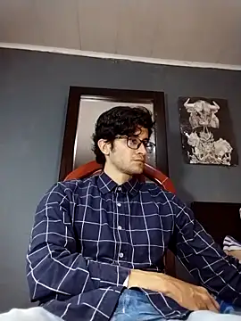 Loggan donnelly online show from 04/03/26, 09:35