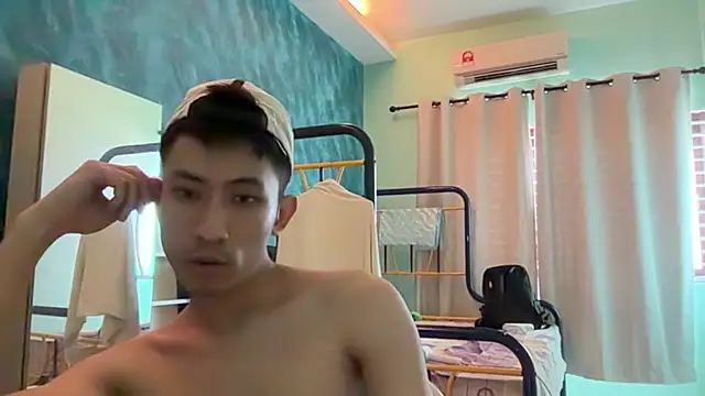 Snapshot of XiiaoZheng99 chatting on 08/04/26, 07:22 XiiaoZheng99 online show from 08/04/26, 07:22