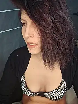Snapshot of Lenchen_ chatting on 01/15/25, 07:44 Lenchen  online show from 01/15/25, 07:44