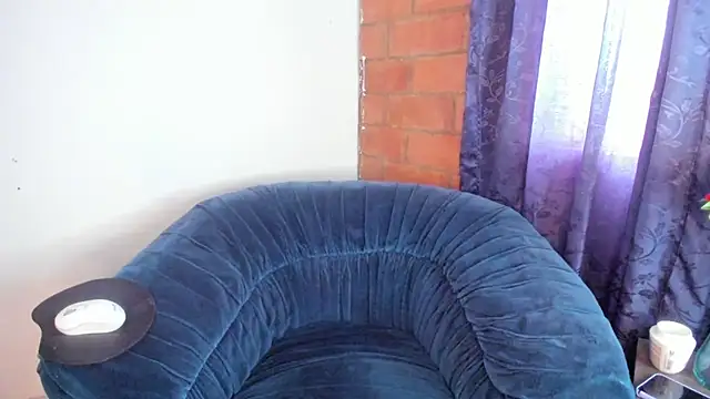 Snapshot of Salome__Fernandez chatting on 12/17/24, 01:16 Salome Fernandez online show from 12/17/24, 01:16