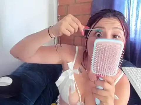 Snapshot of Salome__Fernandez chatting on 01/27/25, 09:11 Salome Fernandez online show from 01/27/25, 09:11