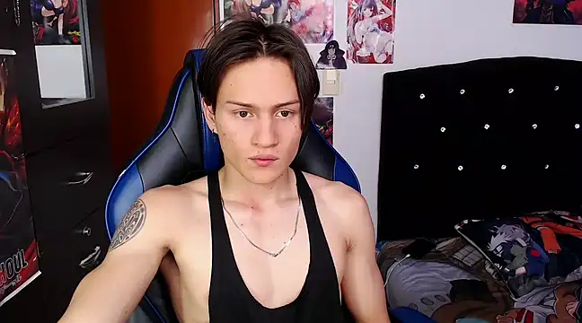 Snapshot of sr_jaeger chatting on 03/10/25, 08:01 sr jaeger online show from 03/10/25, 08:01