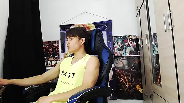 Snapshot of sr_jaeger chatting on 12/01/25, 12:54 sr jaeger online show from 12/01/25, 12:54