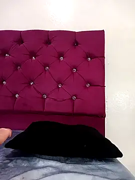 Snapshot of tiffany_Bitch chatting on 03/07/26, 11:02 tiffany Bitch online show from 03/07/26, 11:02