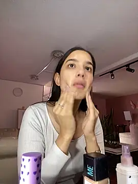 Snapshot of Praga_Pink chatting on 12/06/24, 11:47 Praga Pink online show from 12/06/24, 11:47