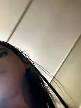 Snapshot of Praga_Pink chatting on 12/08/24, 03:43 Praga Pink online show from 12/08/24, 03:43