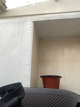 Snapshot of Praga_Pink chatting on 12/24/24, 09:33 Praga Pink online show from 12/24/24, 09:33