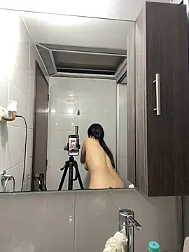 Snapshot of Praga_Pink chatting on 01/05/25, 11:44 Praga Pink online show from 01/05/25, 11:44